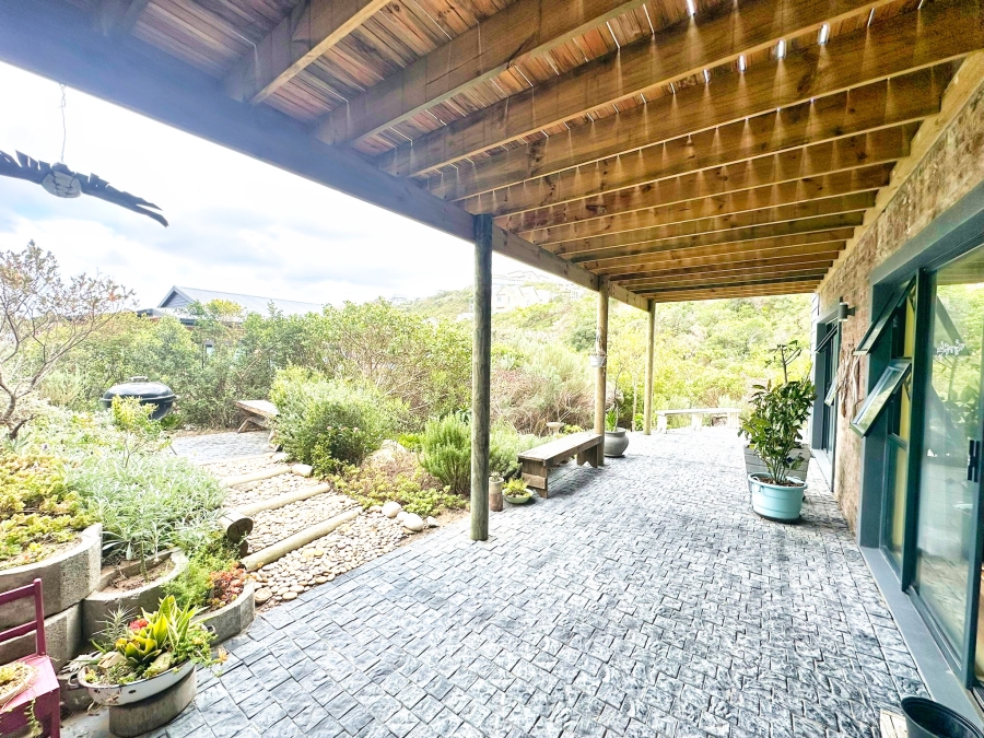 5 Bedroom Property for Sale in Cola Beach Western Cape